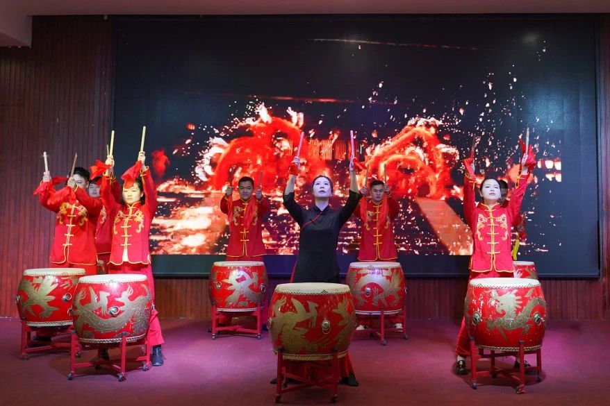 歲末盛典 揚(yáng)帆啟航 | 2024年湘聯(lián)電纜年會(huì)圓滿舉行！